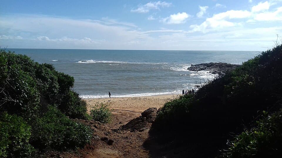 Arisimale Beach near Pulmoddai, with its coarse rice-grain sand