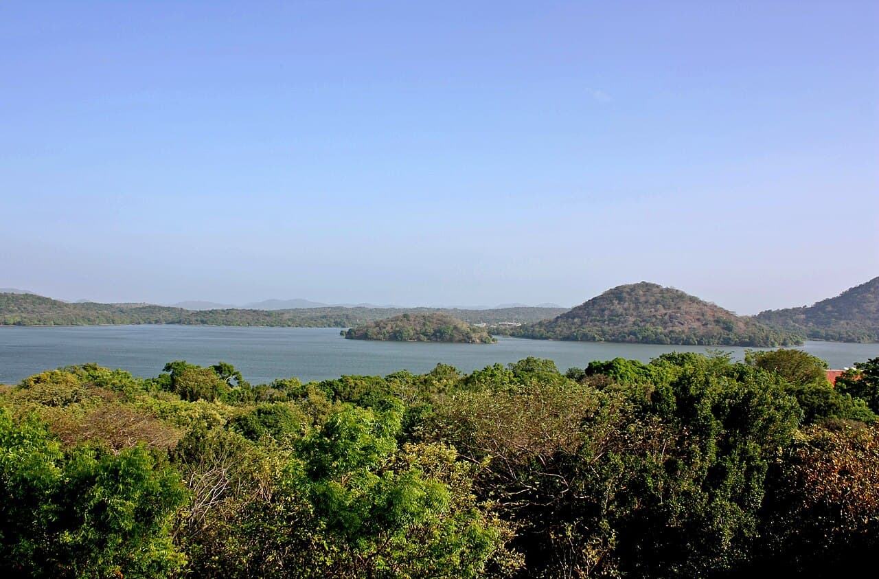 Giritale Tank beside the Habarana–Polonnaruwa road