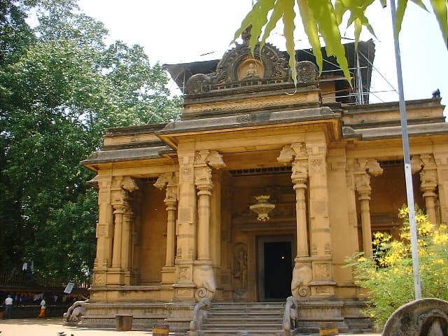 Kelaniya Raja Maha Vihara, a cultural site in Kelaniya
