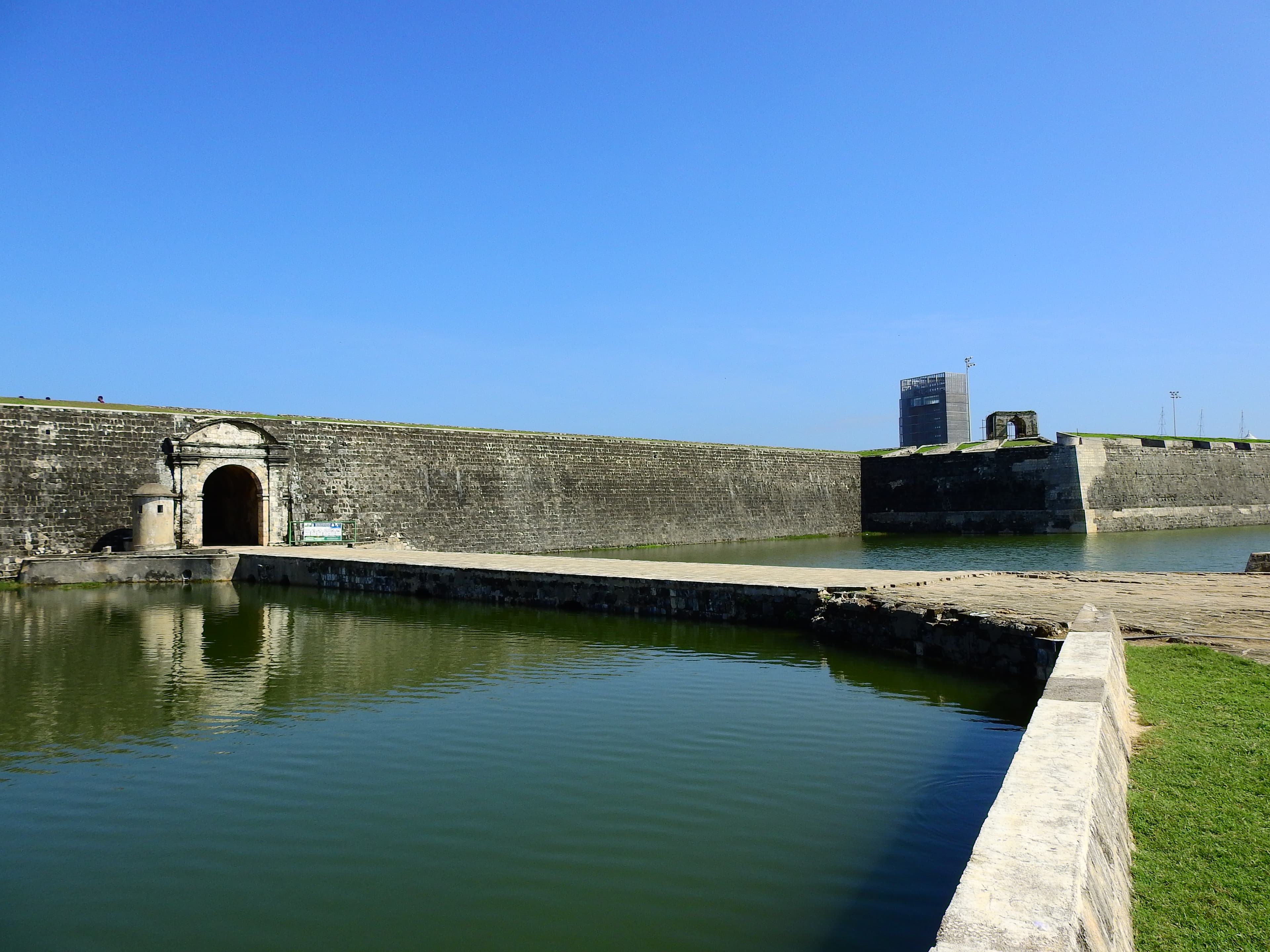 Jaffna Fort, a historic site in Jaffna