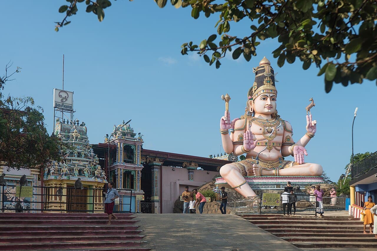 The Koneswaram Temple complex and its seated Shiva statue on Swami Rock, Trincomalee